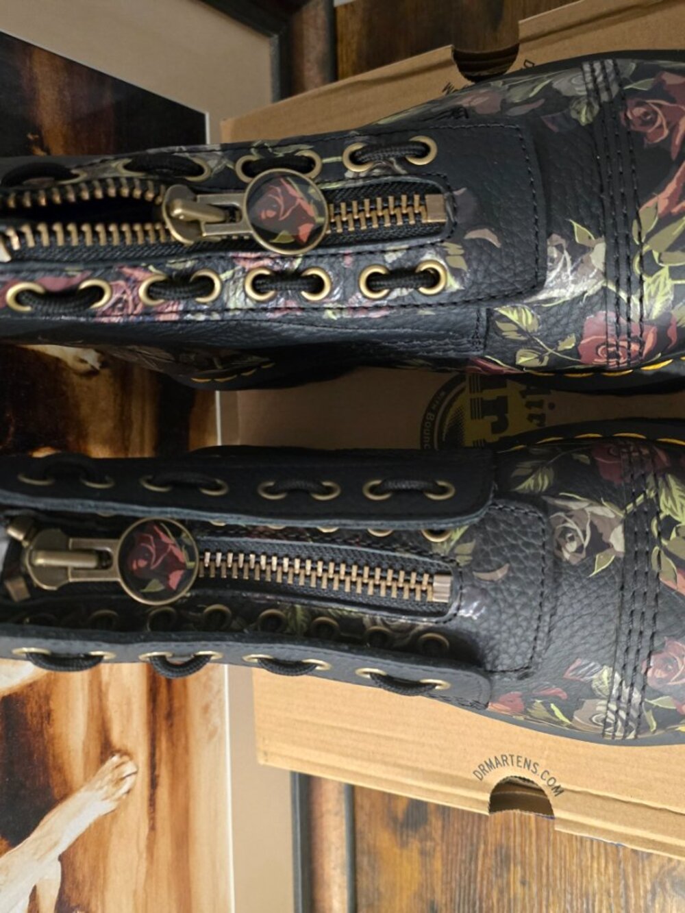 DR. MARTENS SINCLAIR DECAYED ROSES LEATHER PLATFORM BOOTS MENS SIZE 10 US NEW - Picture 4 of 16